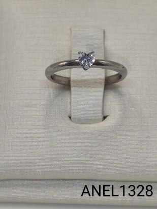 anel  inox solitário com zircônia em forma de coração