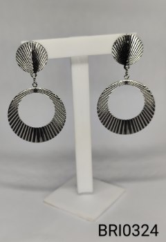 brinco inox  frisado vazado