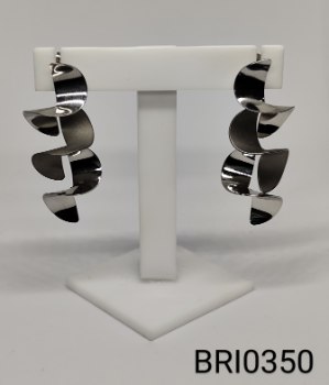 brinco inox formas retorcidas