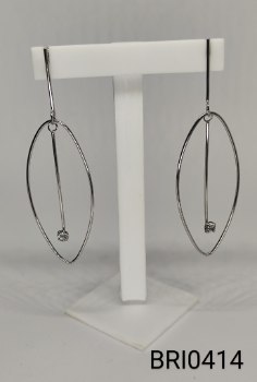 brinco inox oval fio preso zircônia transparente