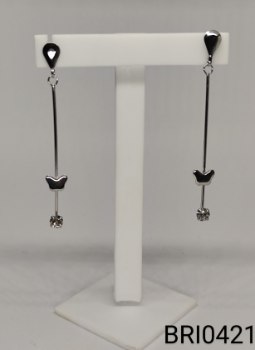 brinco inox 2 fios coração e  zircônia transparente