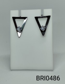 brinco inox triângulo vazado zircônia quadrada