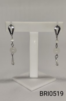 brinco inox  gota pedras brancas penduradas