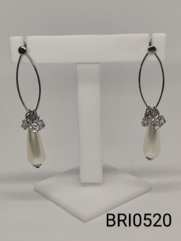 brinco inox aro oval pérola e zircônias