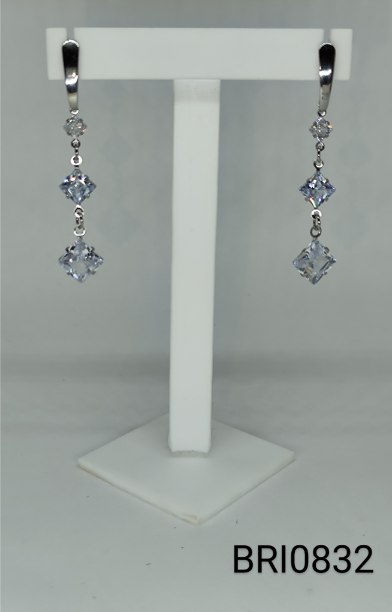brinco inox 3 zircônias quadradas penduradas